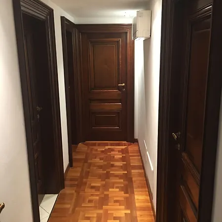 阿尔伯格玛林酒店 公寓式酒店 *