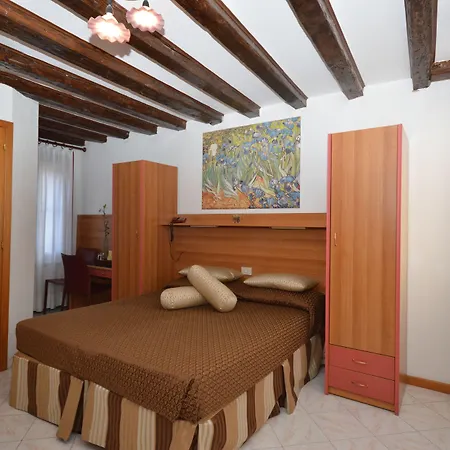 Hotel apartamentowy Marin