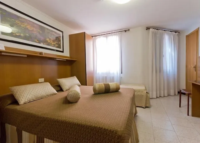 Marin Apartahotel Venecia