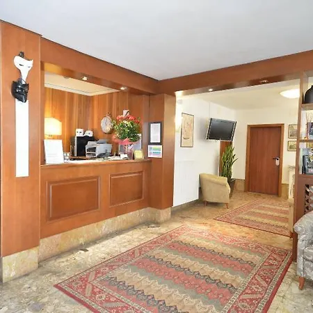 Apartmanhotel Marin Velence
