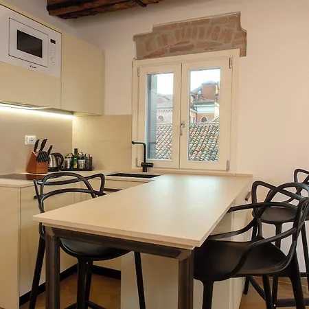 アパートホテル アルベルゴ マリン