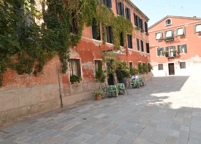 Marin Apartahotel Venecia