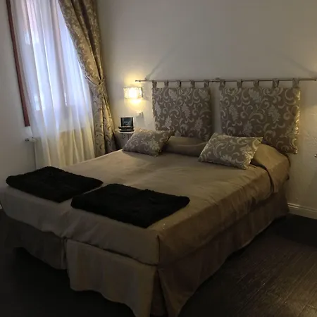 מלון דירות Marin