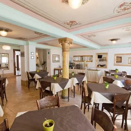 מלון דירות Marin