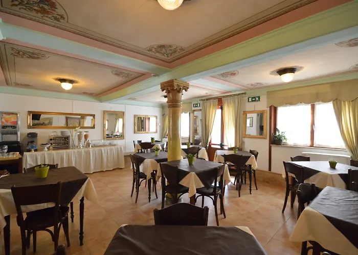 ألبيرغو مارين *